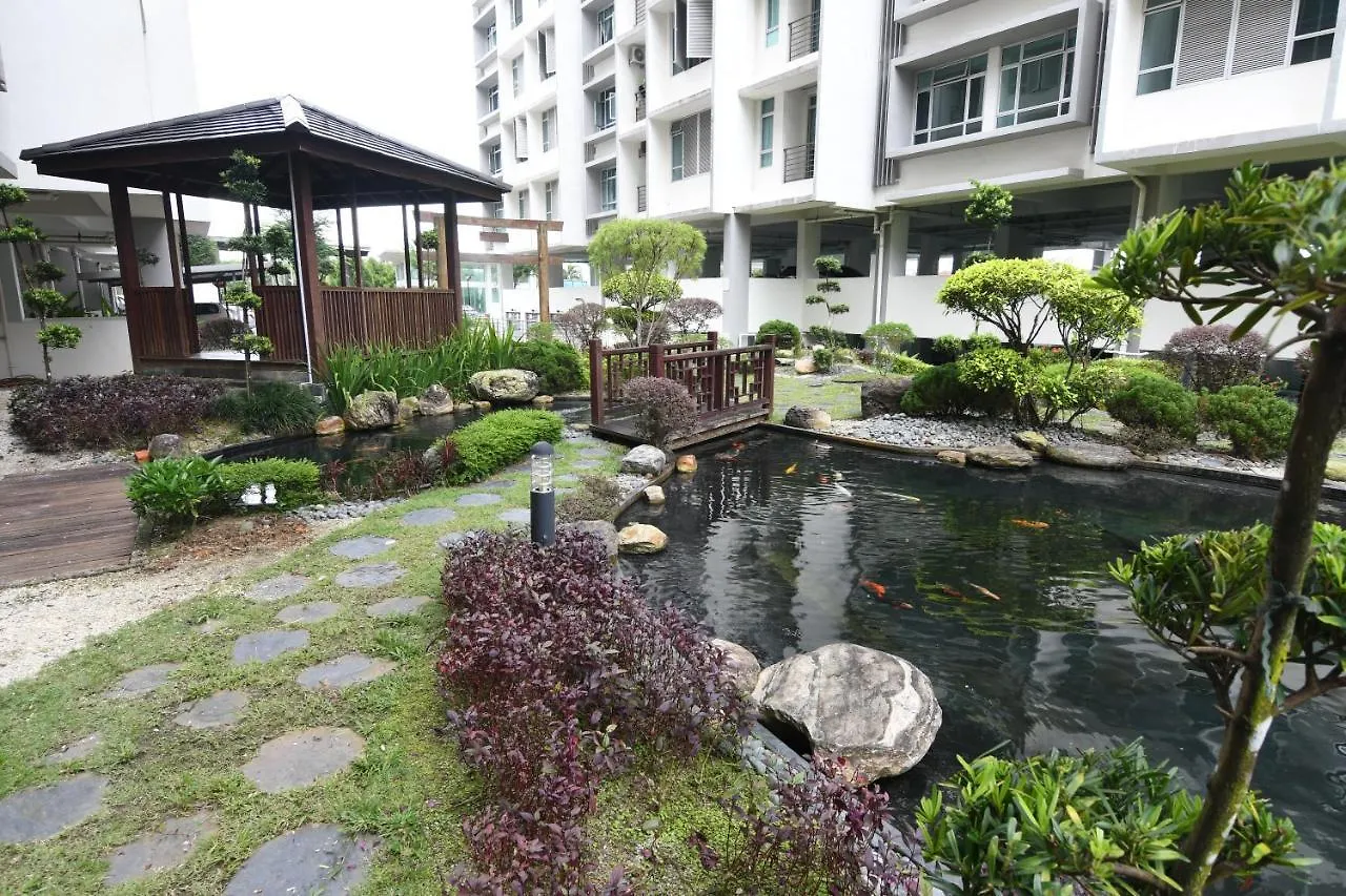 Mount Austin Midori Green 8 Pax Free Wi-Fi 500Mbps Netflix Johor Bahru Apartman