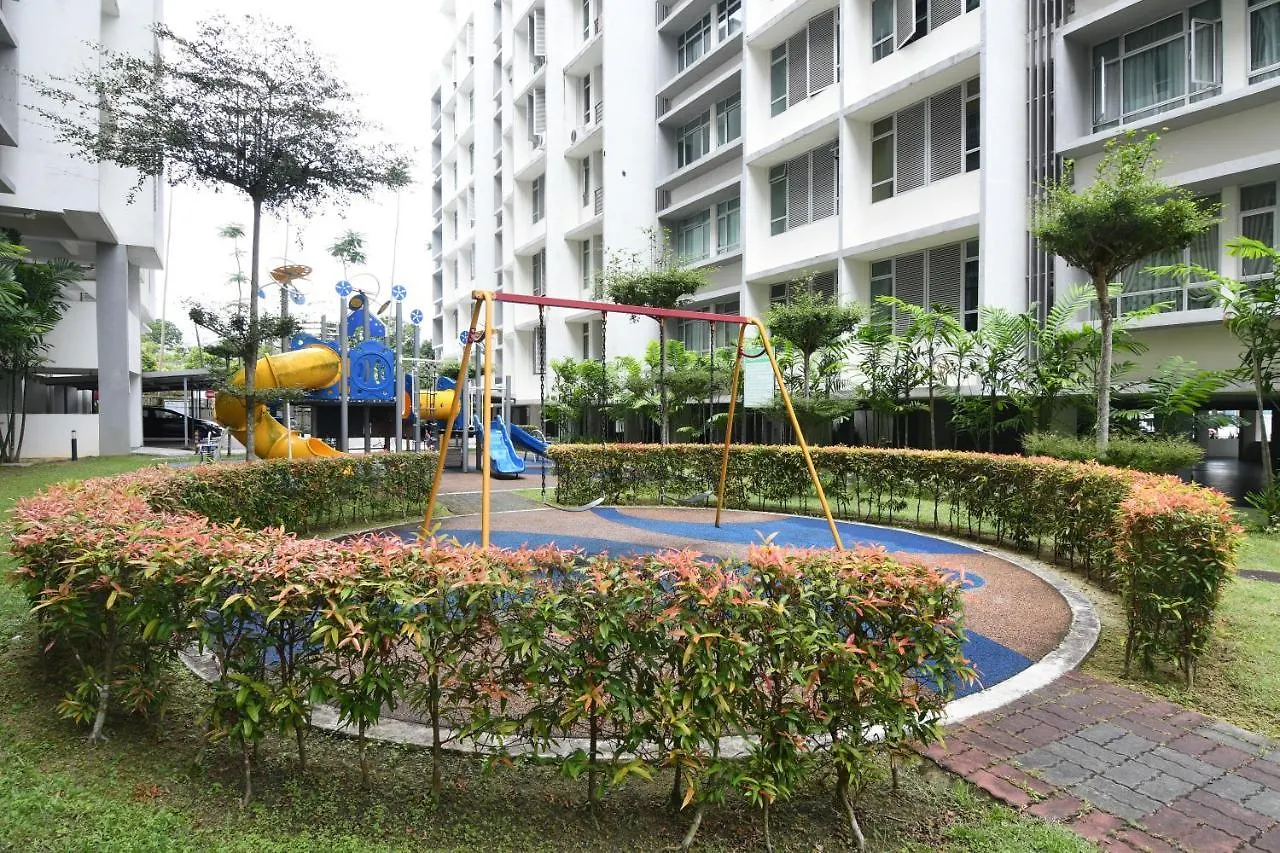 Mount Austin Midori Green 8 Pax Free Wi-Fi 500Mbps Netflix Johor Bahru