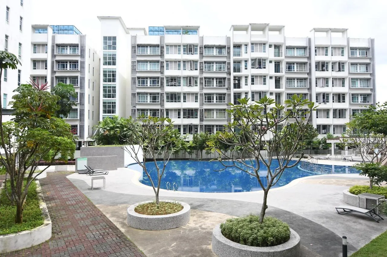 Apartman Mount Austin Midori Green 8 Pax Free Wi-Fi 500Mbps Netflix Johor Bahru