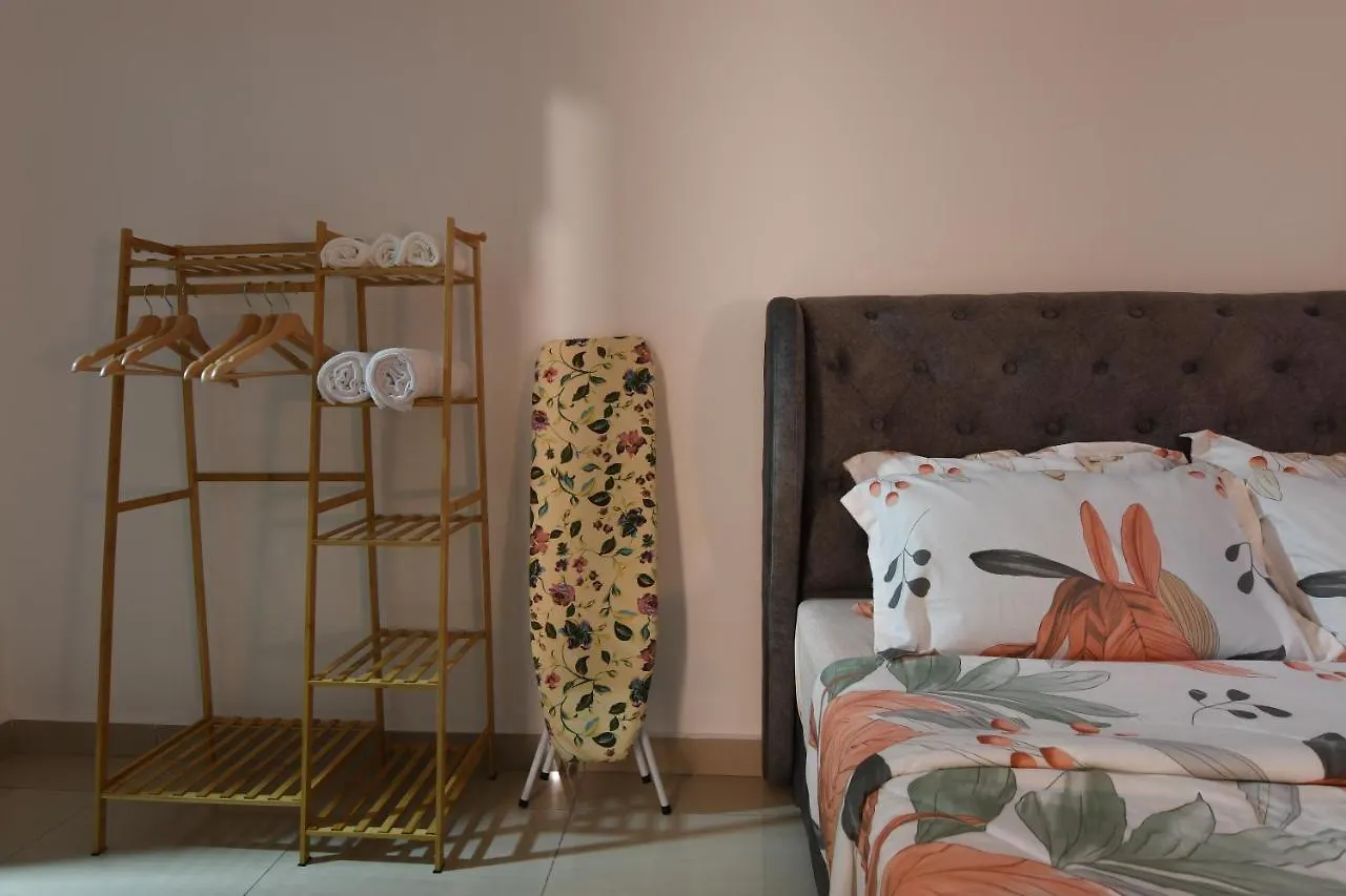 Mount Austin Midori Green 8 Pax Free Wi-Fi 500Mbps Netflix Johor Bahru Malajzia