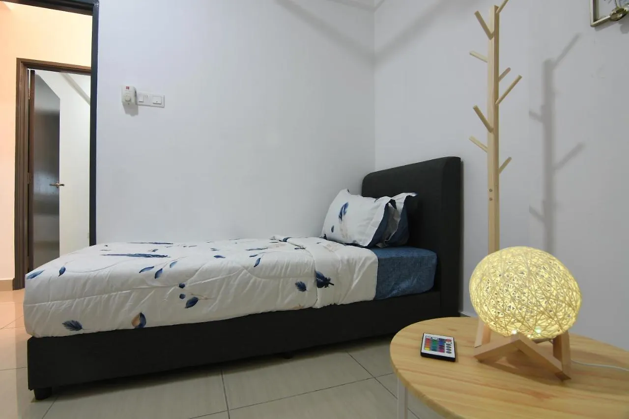 Mount Austin Midori Green 8 Pax Free Wi-Fi 500Mbps Netflix Johor Bahru 0*,  Malajzia